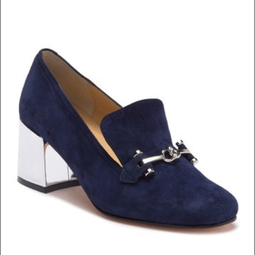 Get these gorgeous shoes for a steal price